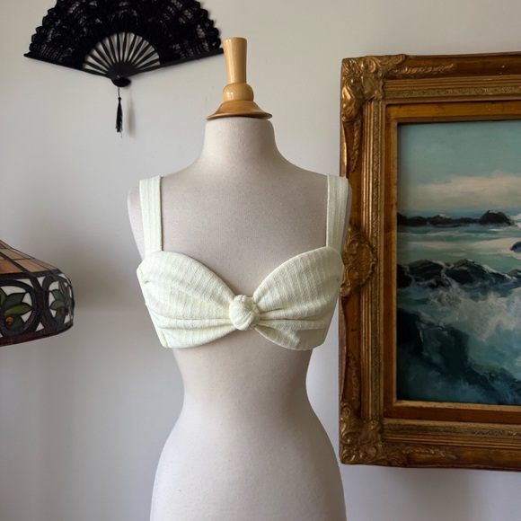 Montce Cream Textured Knot Bikini Set - Picture 5 of 5